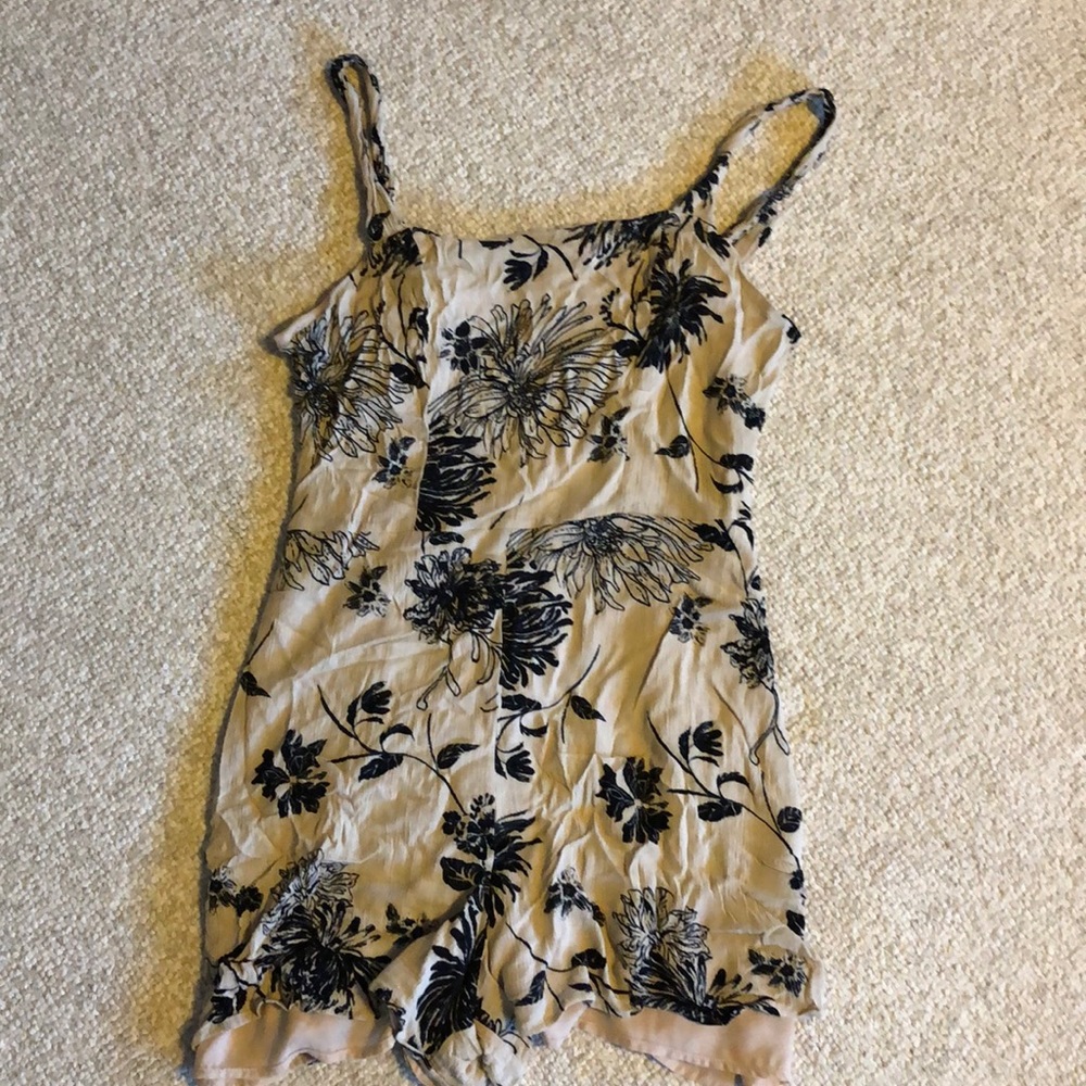 Pale pink/nude floral romper w/ adjustable straps